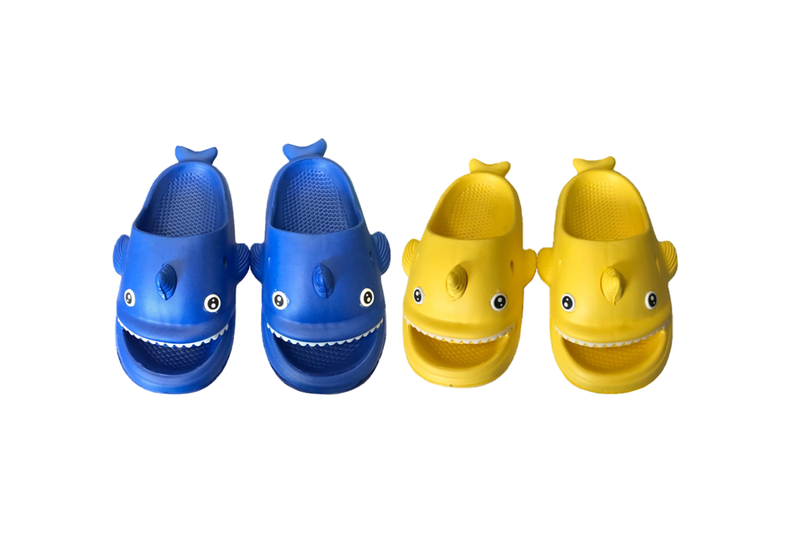 Children's Shark Design Slippers Shoes Slides Assorted Sizes (31 - 35) and Colours 0302 / 9971 (Parcel Rate)